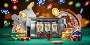 Golden Leopard Slots reel detail with bright symbols and high-contrast mobile layout