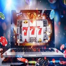 Golden Leopard Slots hero image on 25 bdt with warm gold and orange reel theme